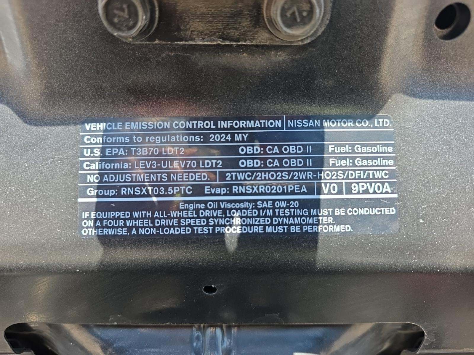 2024 Nissan Pathfinder Platinum FWD