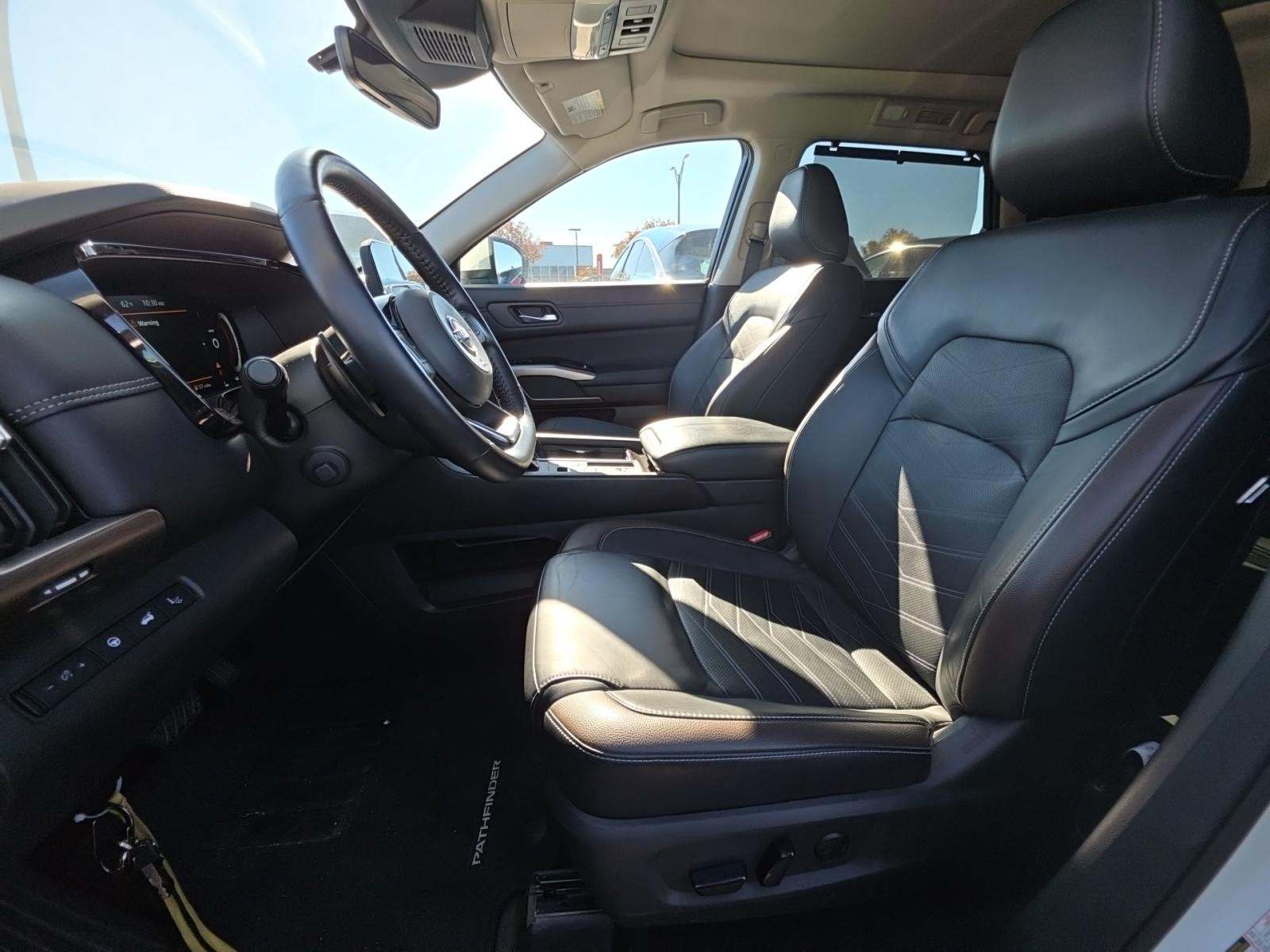 2024 Nissan Pathfinder Platinum FWD