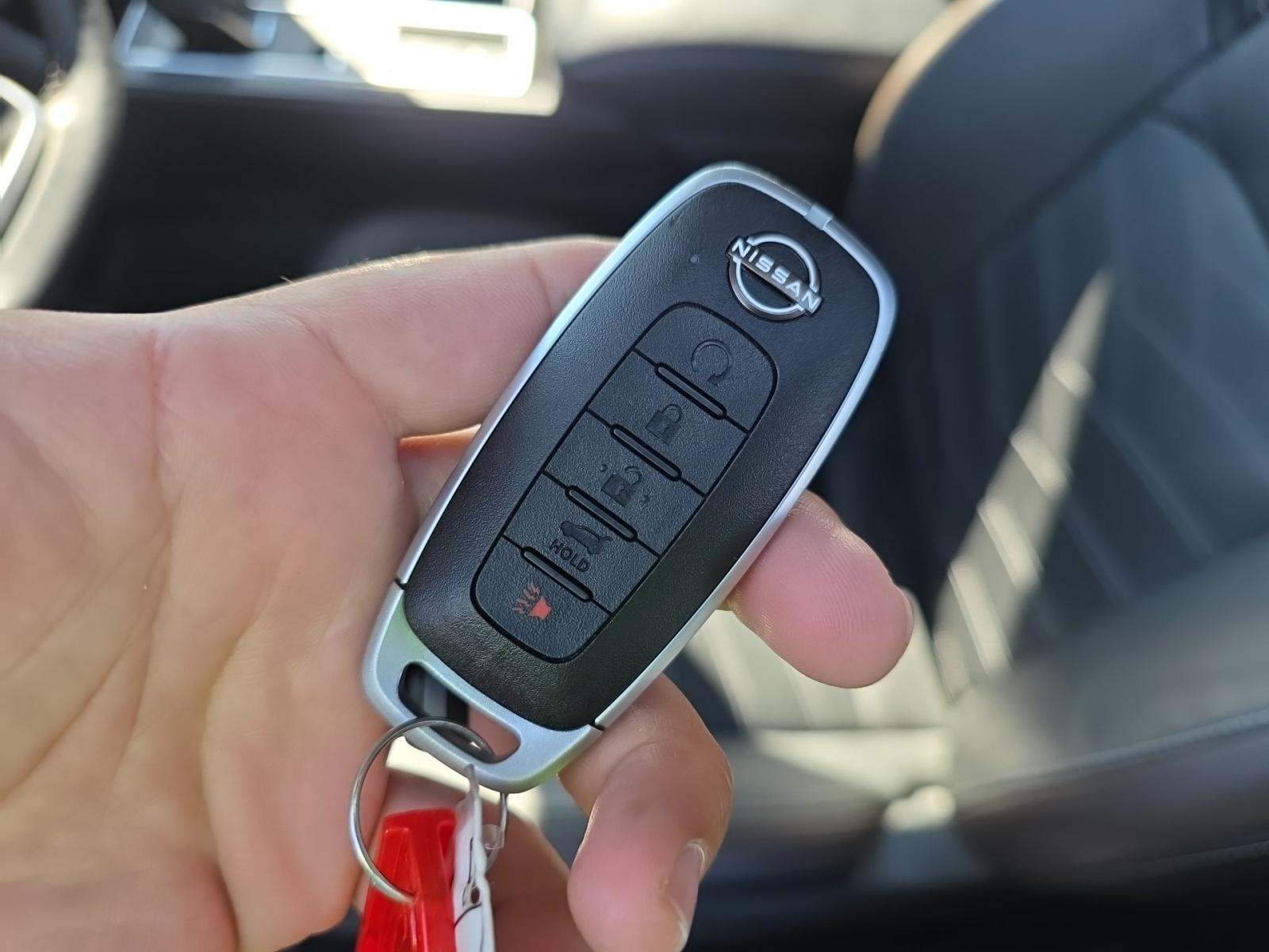 2024 Nissan Pathfinder Platinum FWD