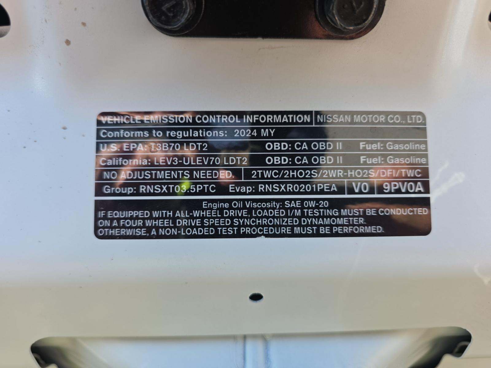 2024 Nissan Pathfinder Platinum FWD