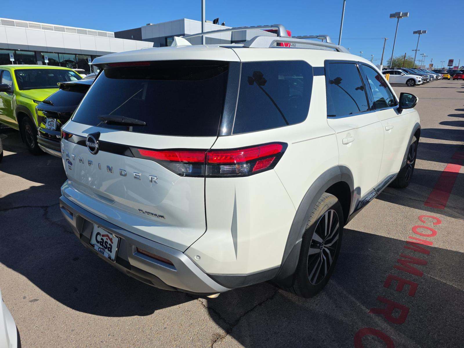 2024 Nissan Pathfinder Platinum FWD