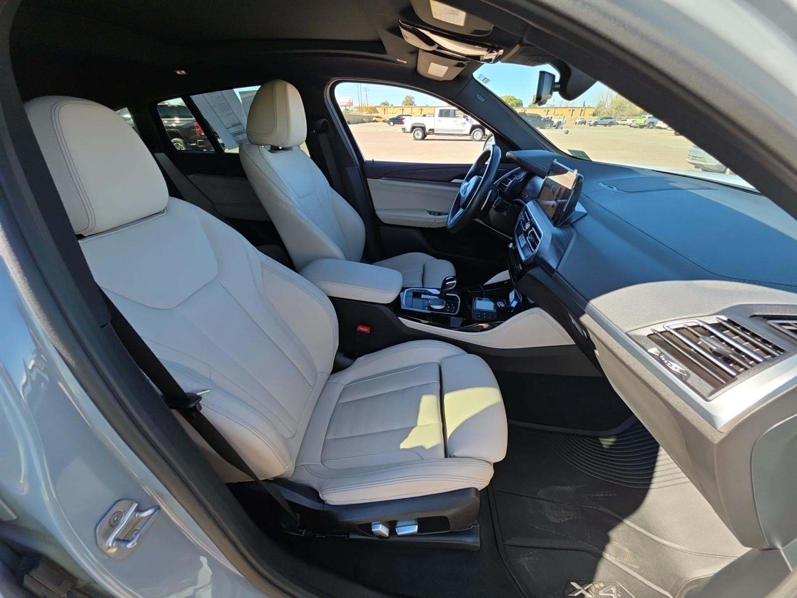 2023 BMW X4 M40i AWD