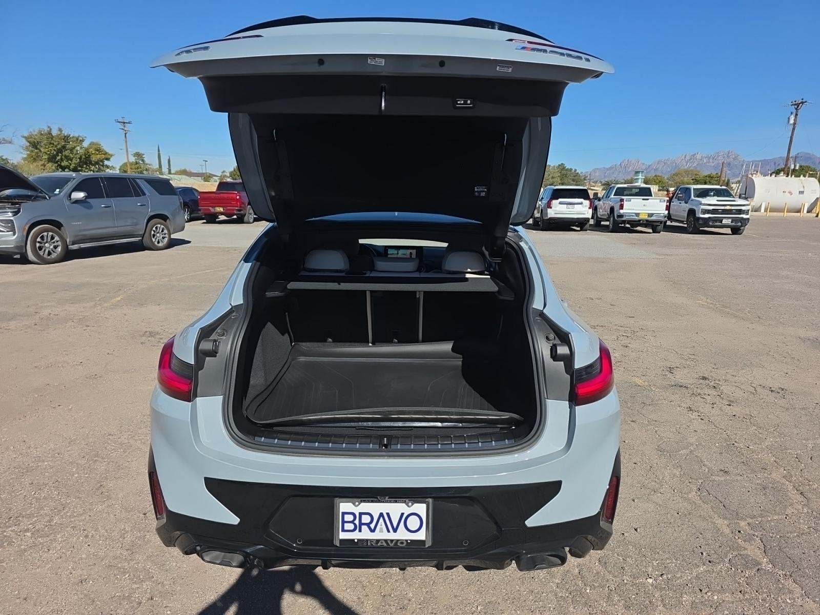 2023 BMW X4 M40i AWD