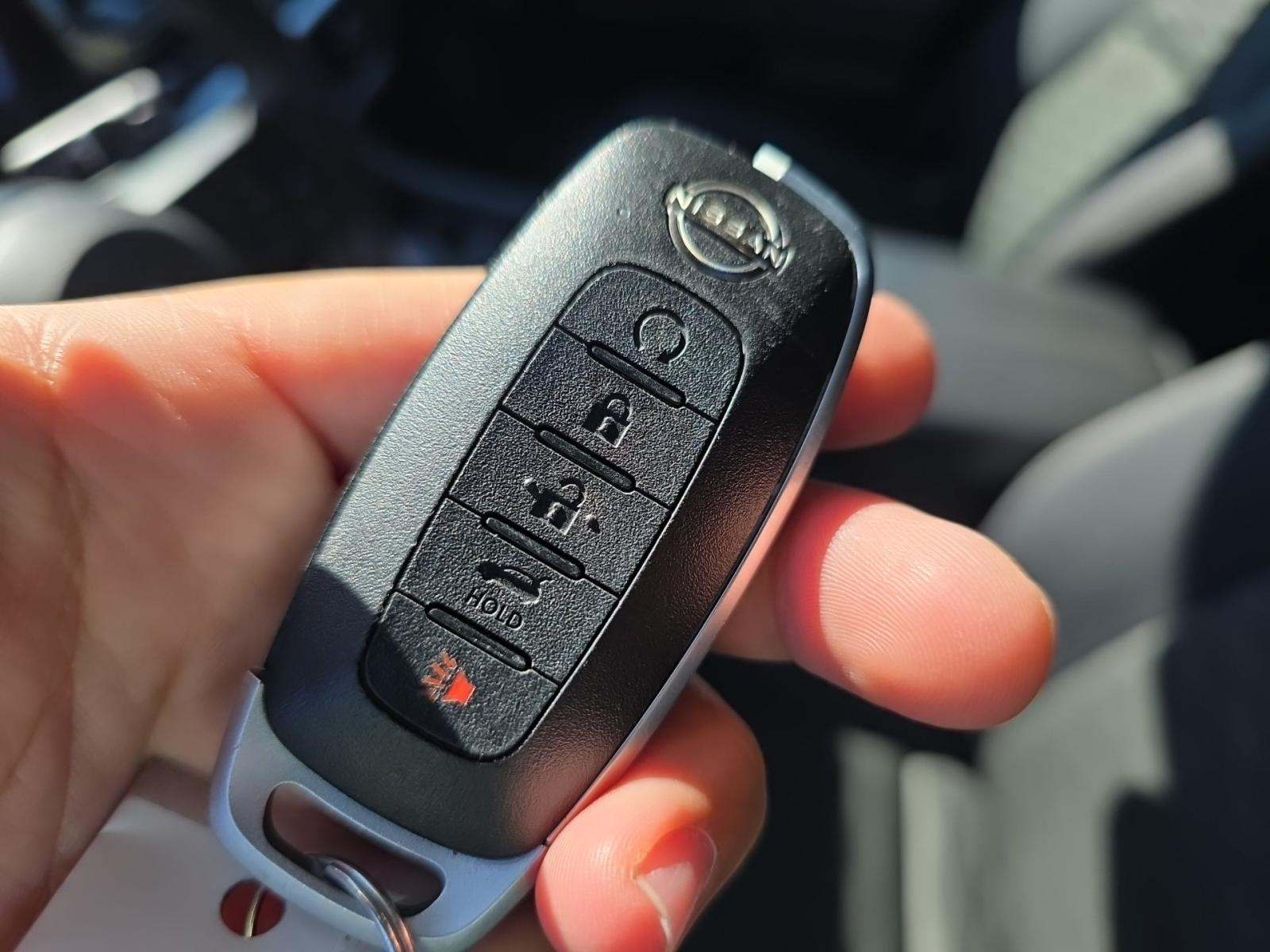 2025 Nissan Pathfinder SV AWD