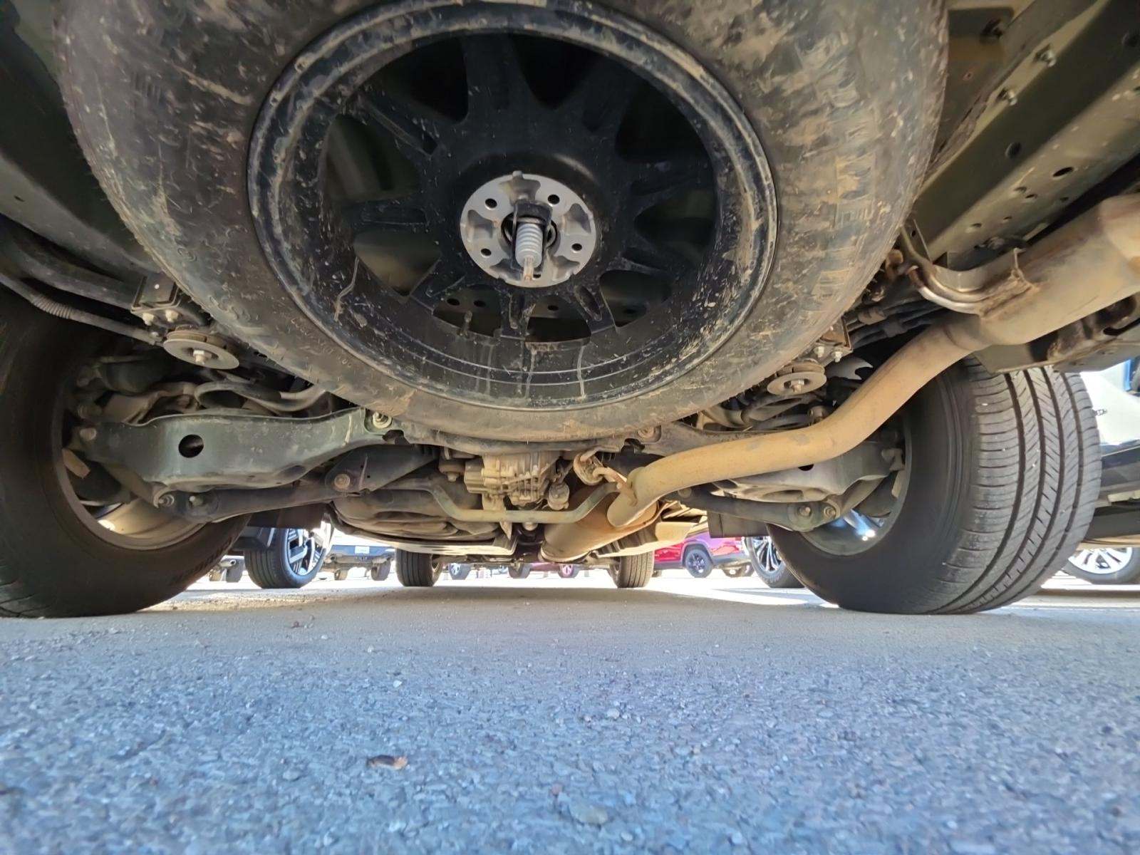 2025 Nissan Pathfinder SV AWD