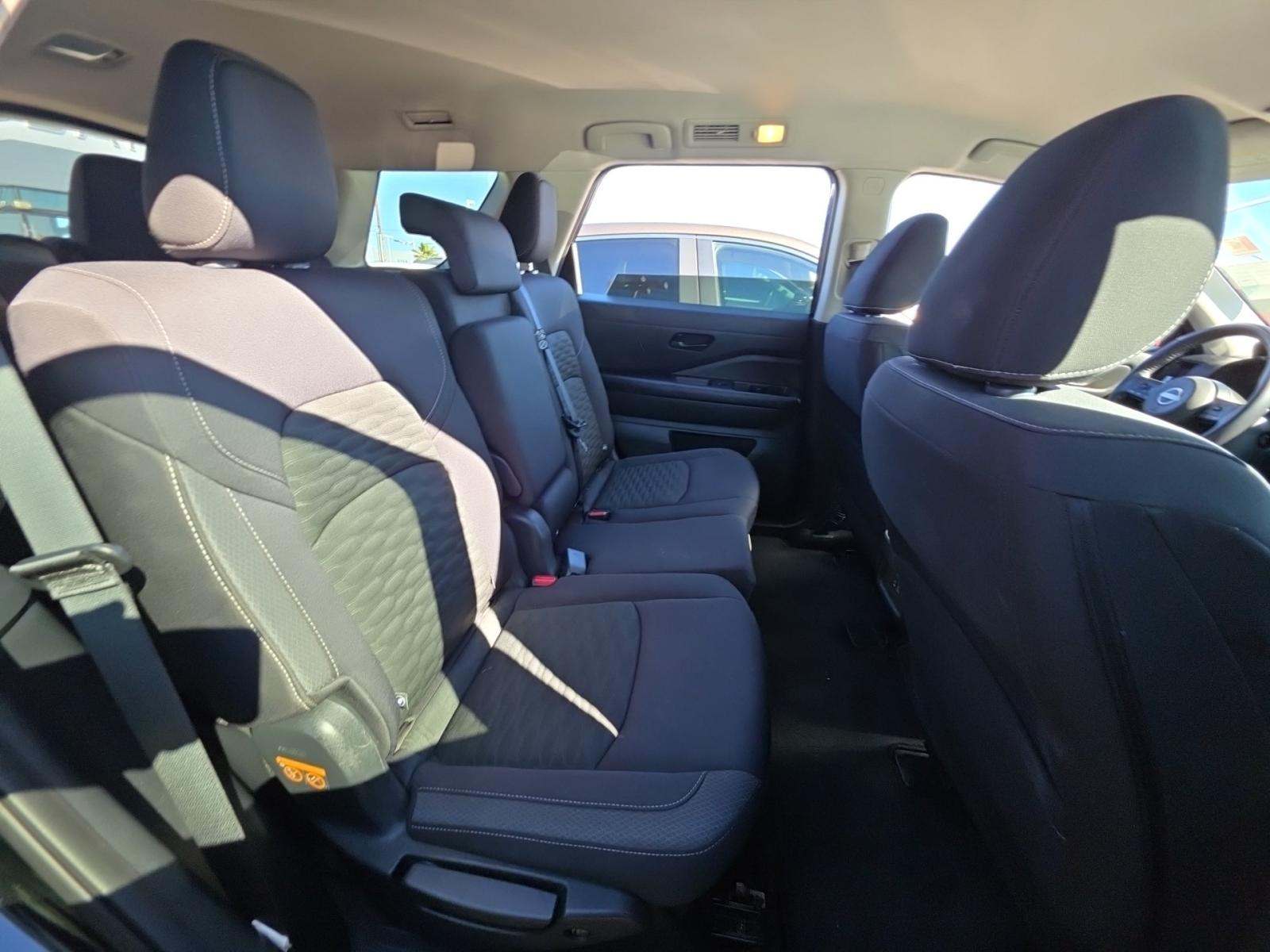 2025 Nissan Pathfinder SV AWD