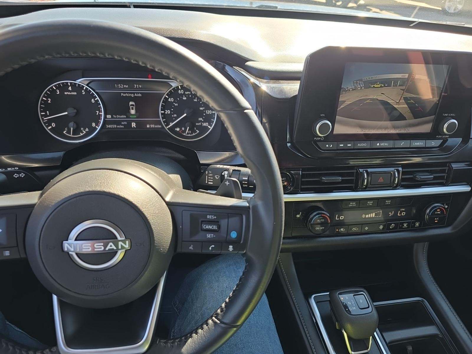 2025 Nissan Pathfinder SV AWD