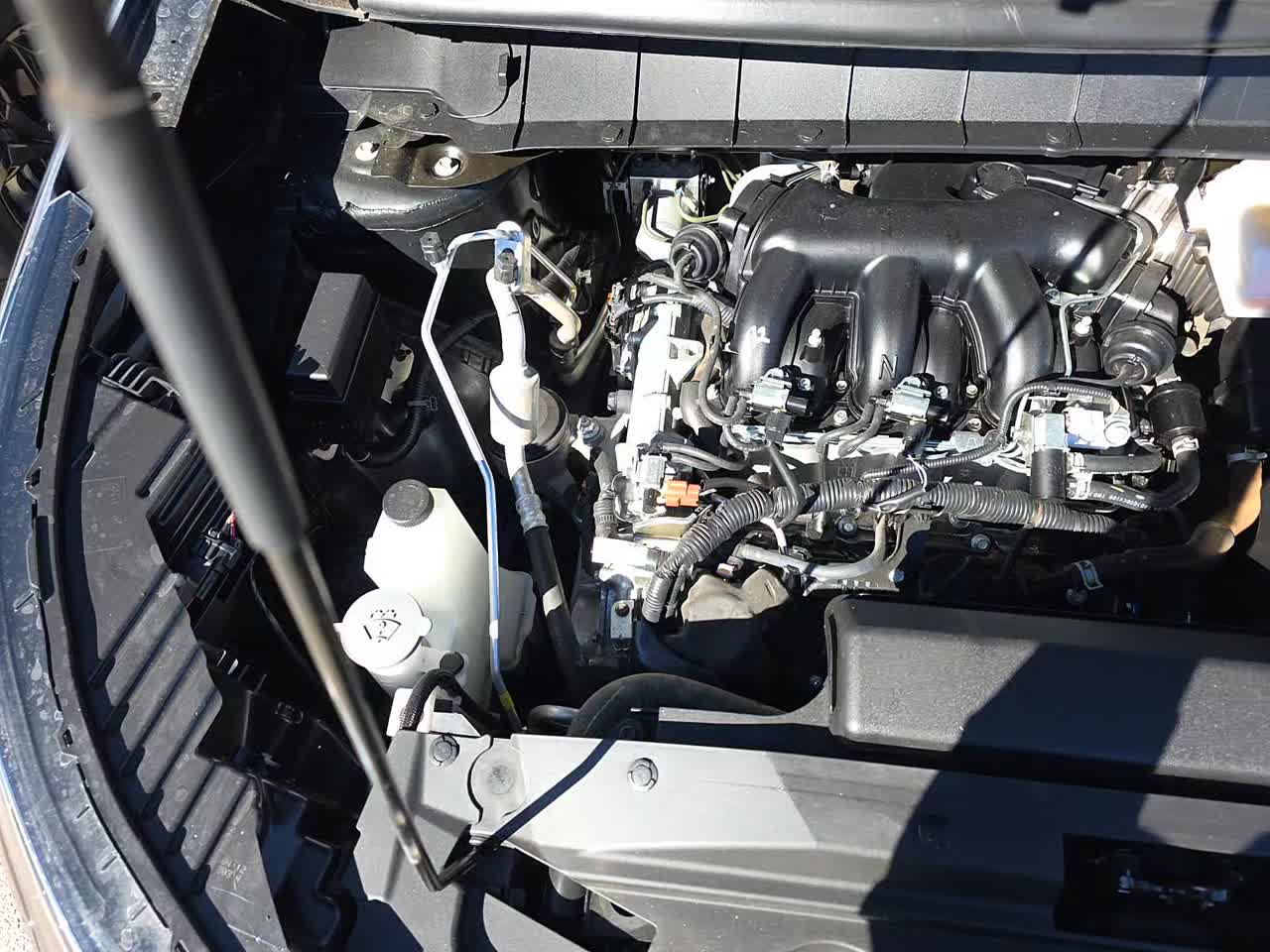 2025 Nissan Pathfinder SV AWD