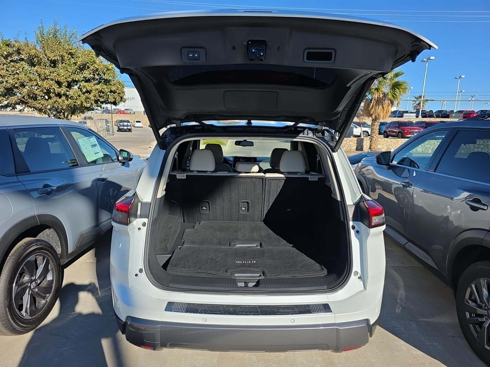 2025 Nissan Rogue SL FWD