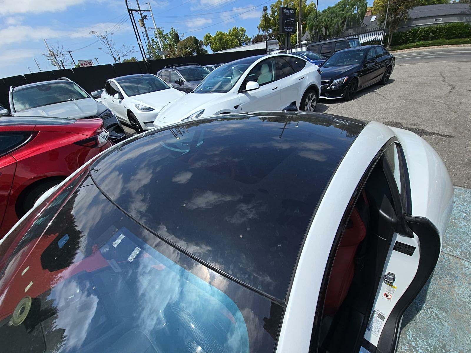 2017 Jaguar F-TYPE R AWD