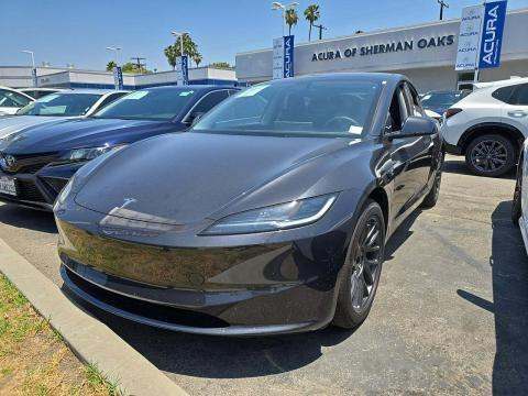 2025 Tesla Model 3 Long Range AWD