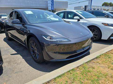 2025 Tesla Model 3 Long Range AWD