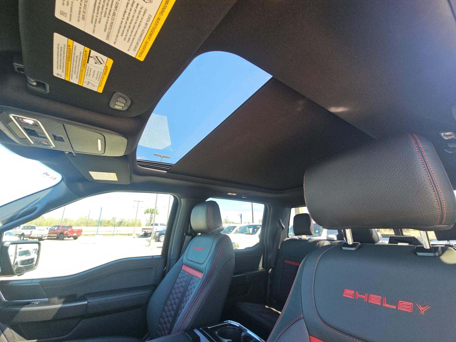 2025 Ford F-150 Lariat AWD