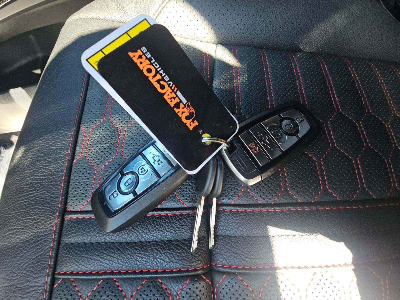 2025 Ford F-150 Lariat AWD