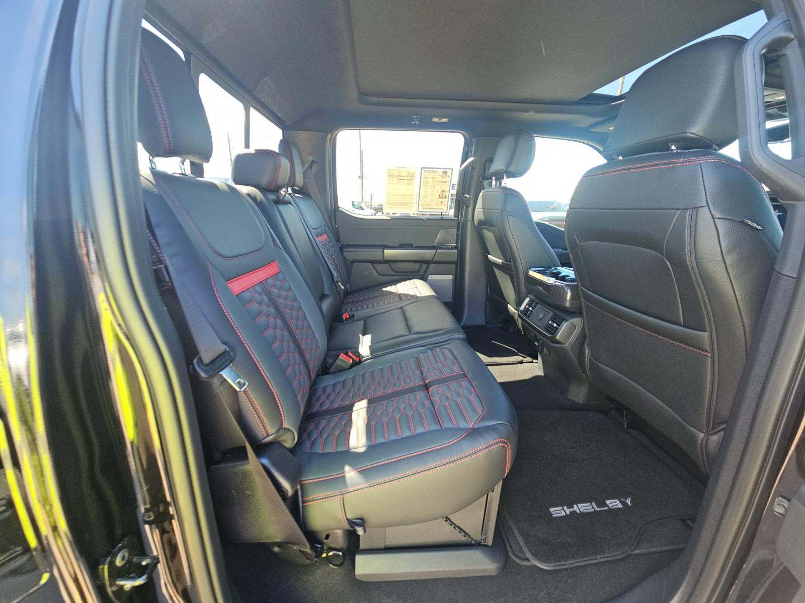 2025 Ford F-150 Lariat AWD