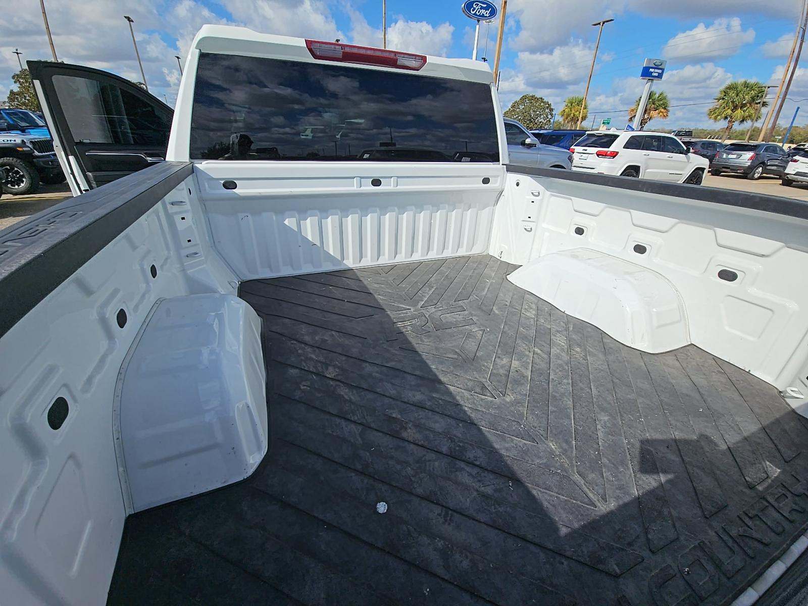 2024 Chevrolet Silverado 1500 RST AWD