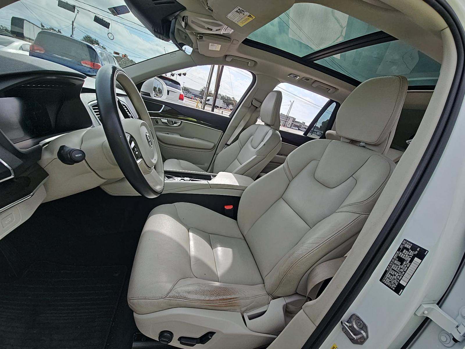 2019 Volvo XC90 T6 Momentum AWD