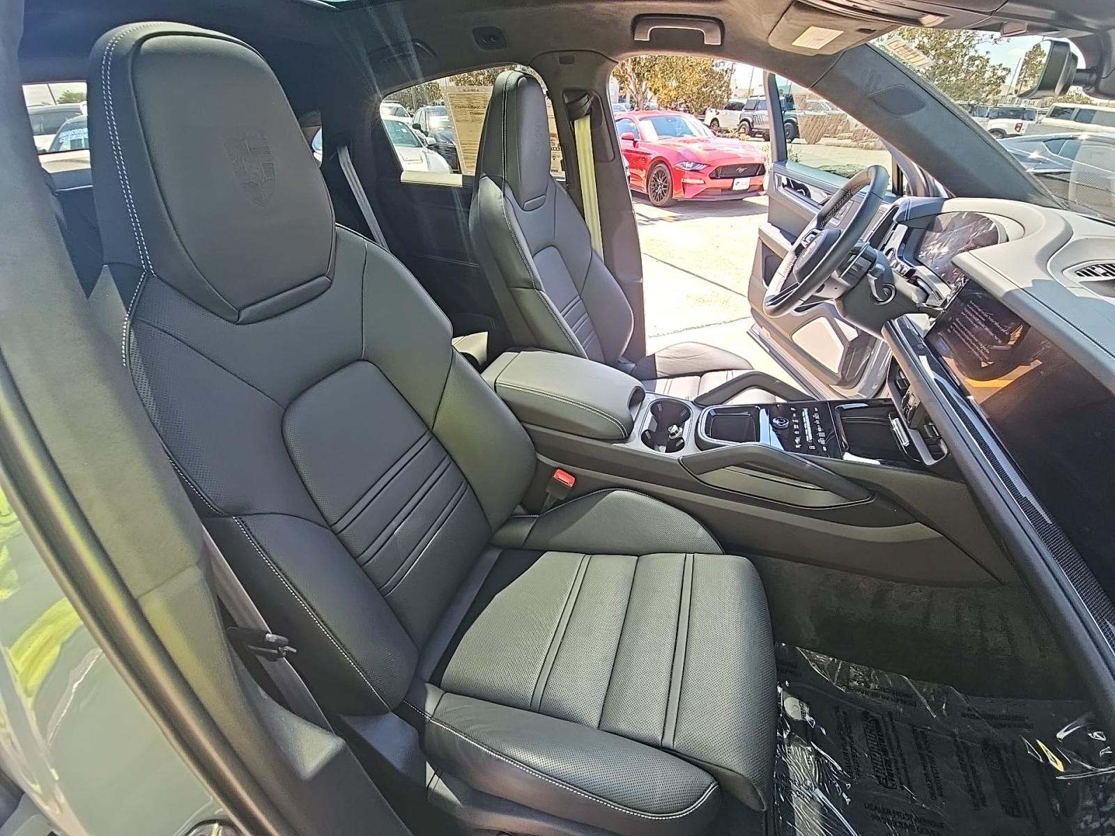 2025 Porsche Cayenne GTS AWD