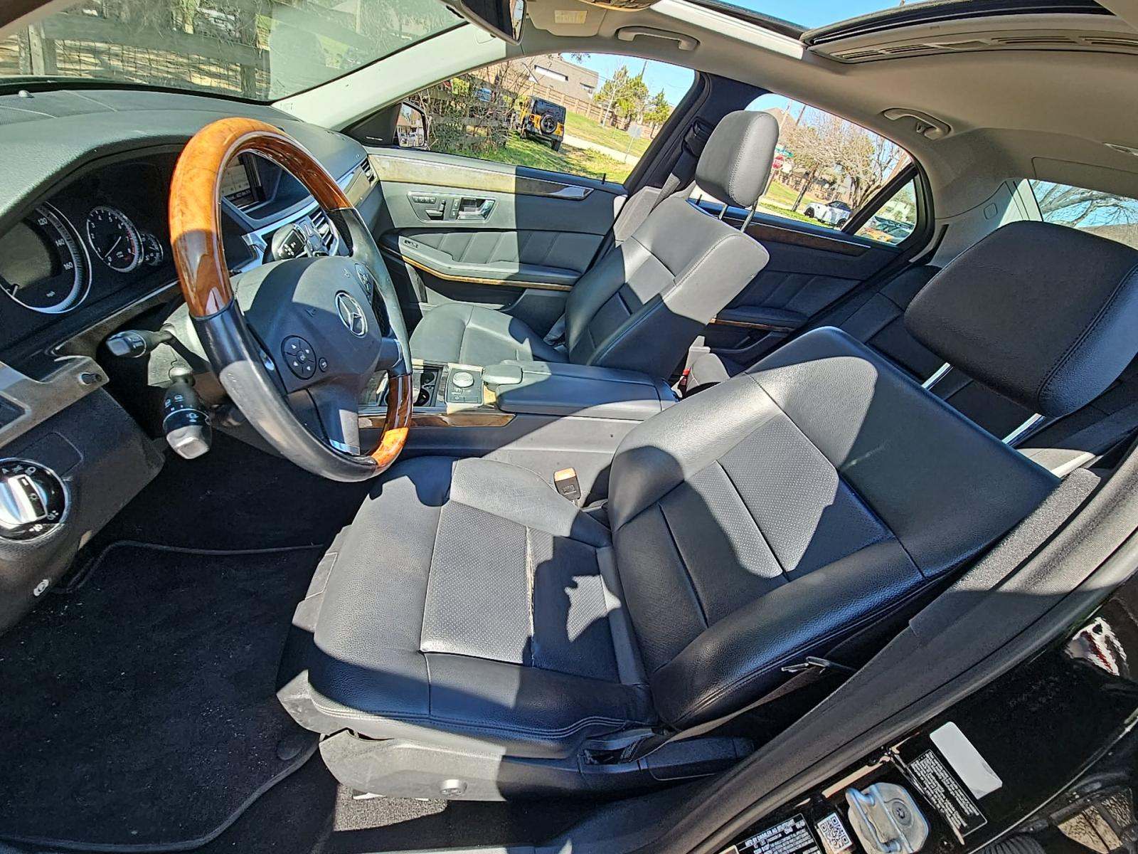 MERCEDES-BENZ E-CLASS - 2