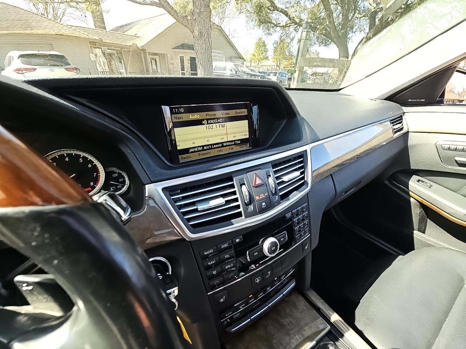 MERCEDES-BENZ E-CLASS - 6