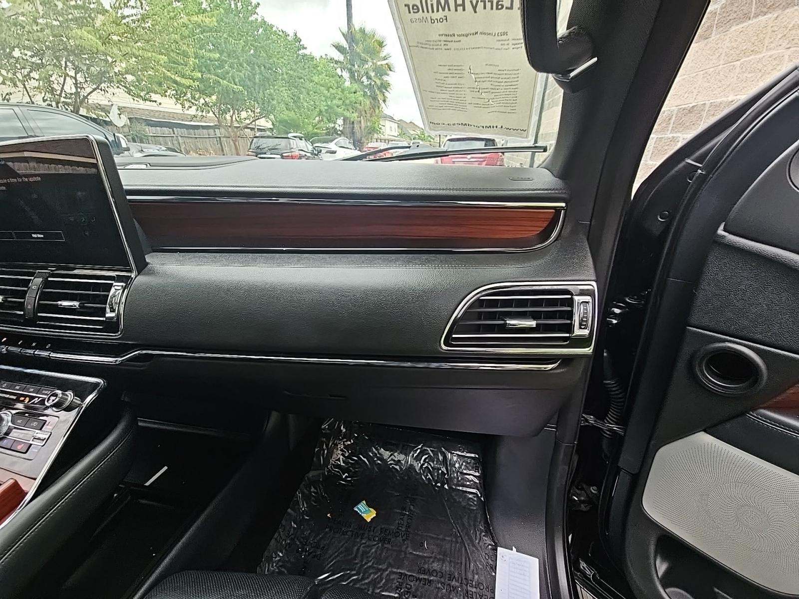 2023 Lincoln Navigator Reserve AWD