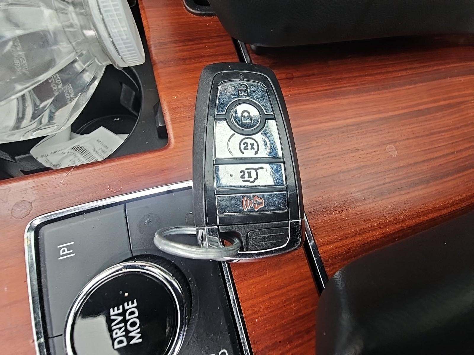 2023 Lincoln Navigator Reserve AWD