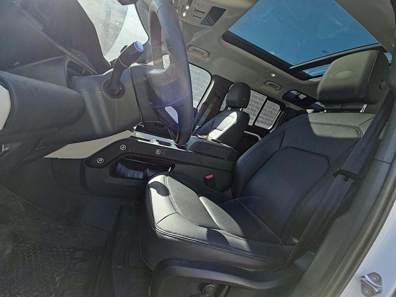 2025 Land Rover Defender 110 S AWD