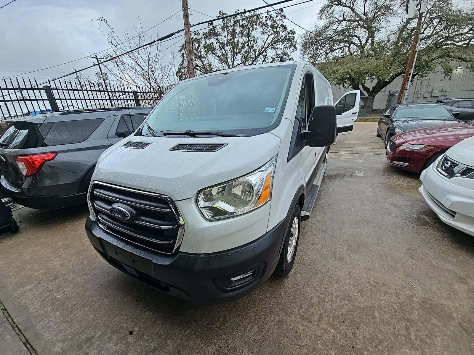 FORD TRANSIT 250 - 1