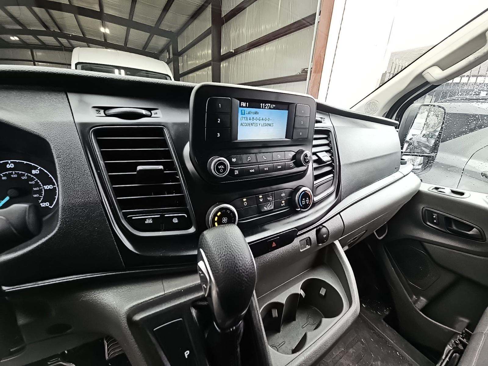 FORD TRANSIT 250 - 10