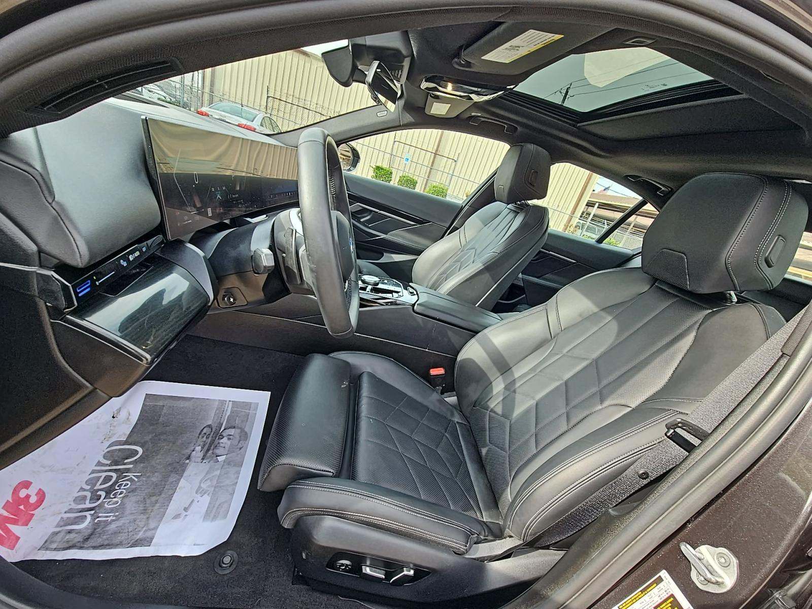 2025 BMW 5 Series 530i xDrive AWD