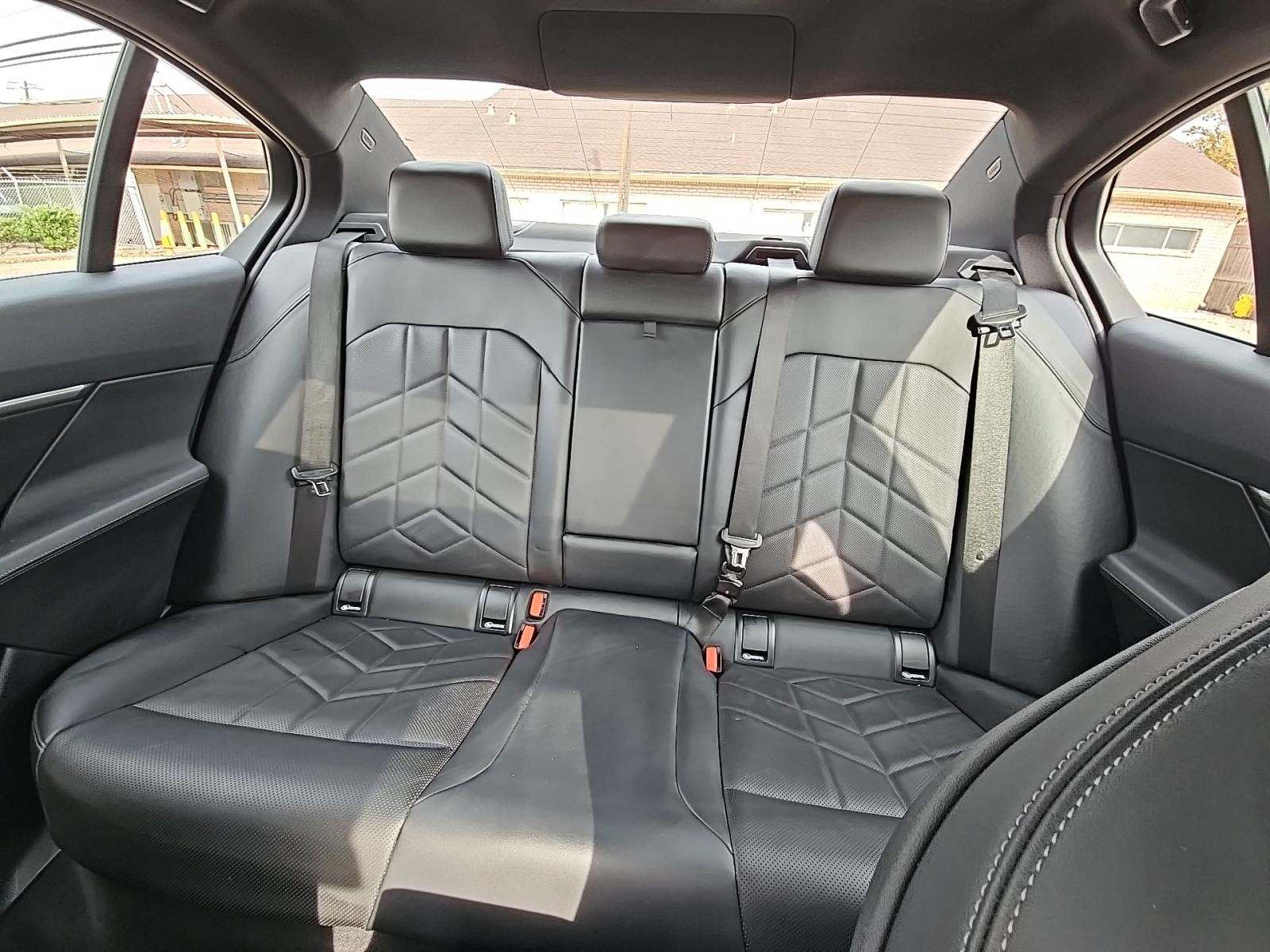 2025 BMW 5 Series 530i xDrive AWD