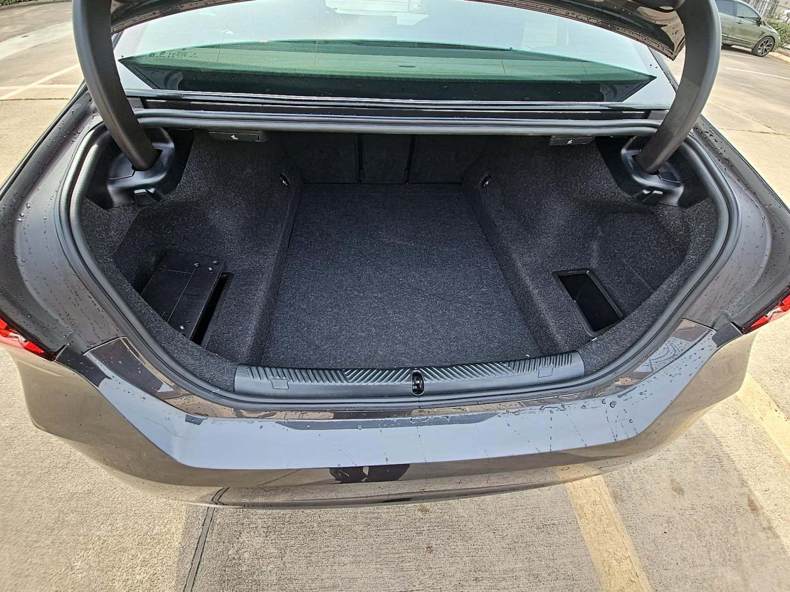 2025 BMW 5 Series 530i xDrive AWD