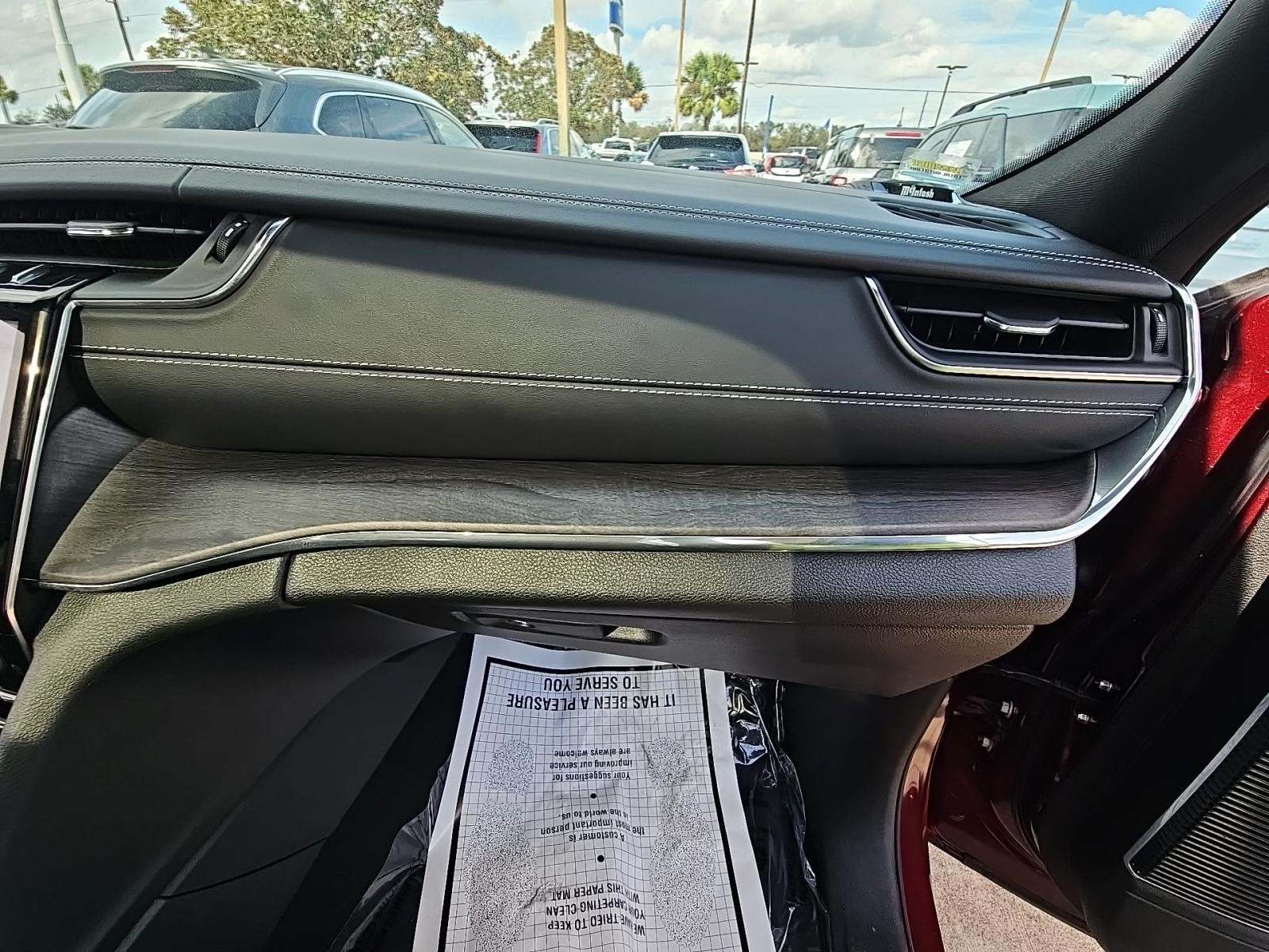 2023 Jeep Grand Cherokee Overland AWD