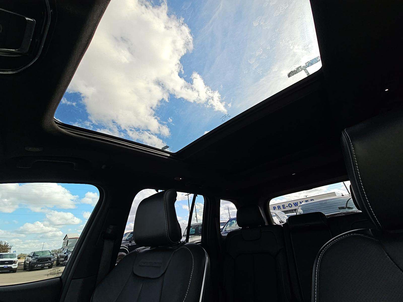 2023 Jeep Grand Cherokee Overland AWD