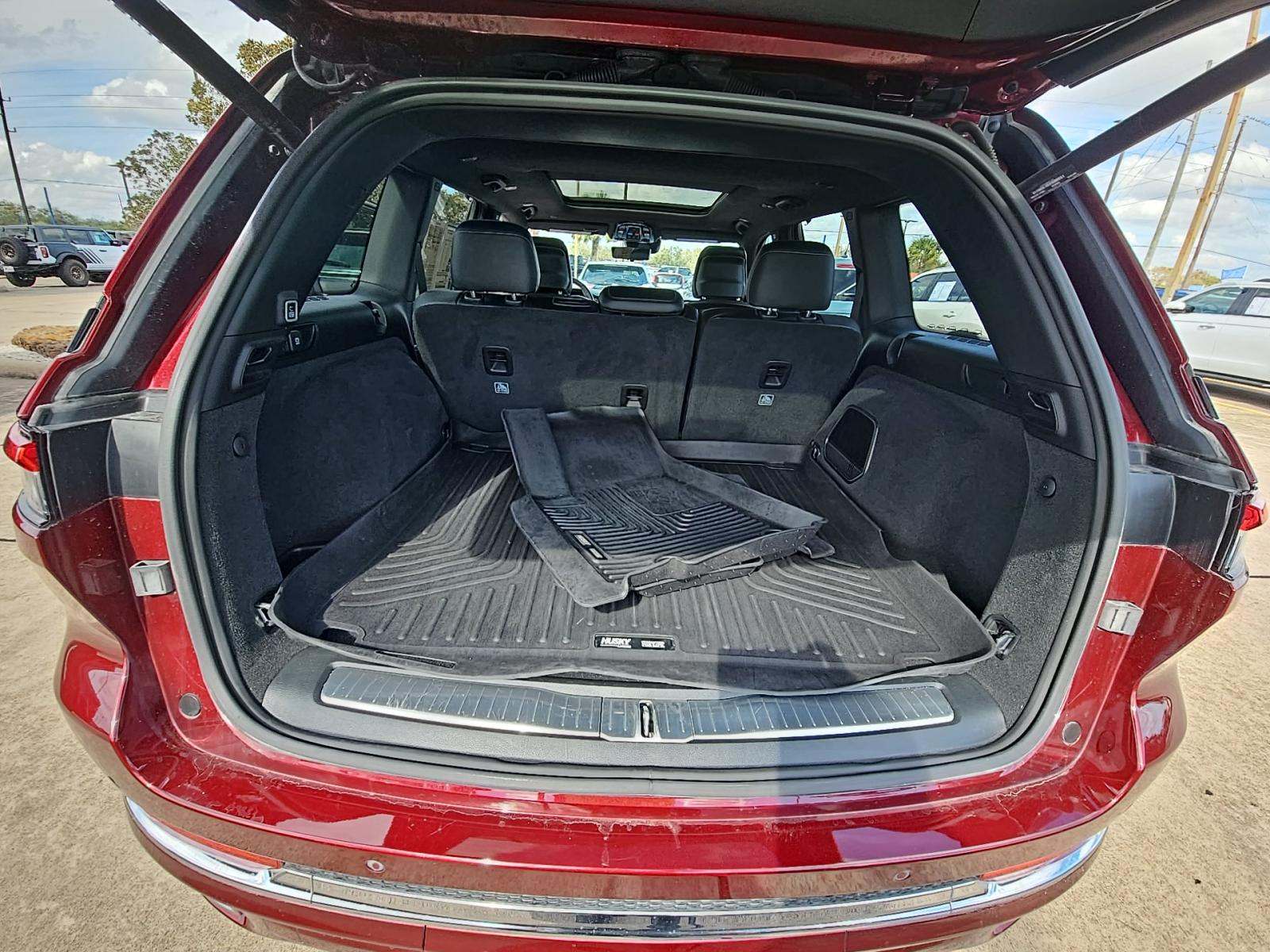 2023 Jeep Grand Cherokee Overland AWD