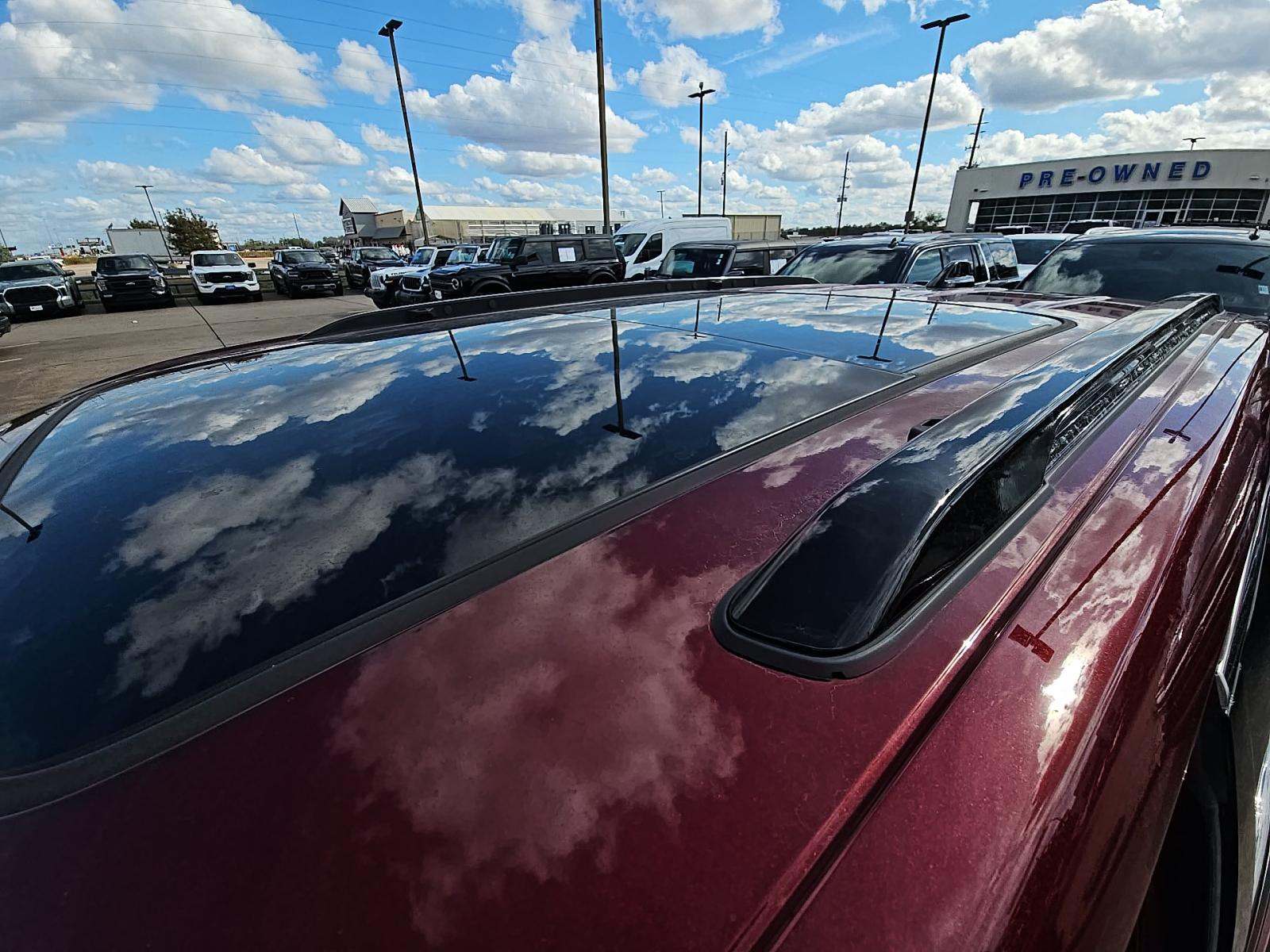 2023 Jeep Grand Cherokee Overland AWD