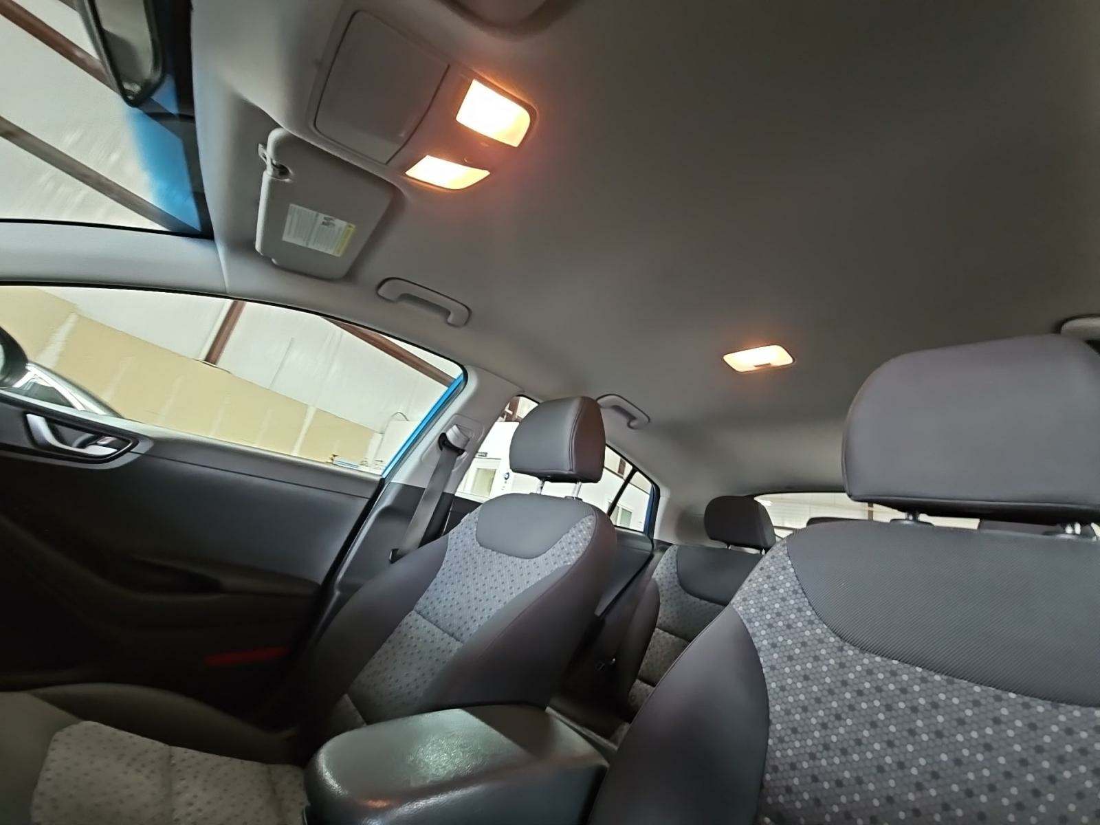 2017 Hyundai Ioniq Hybrid SEL FWD