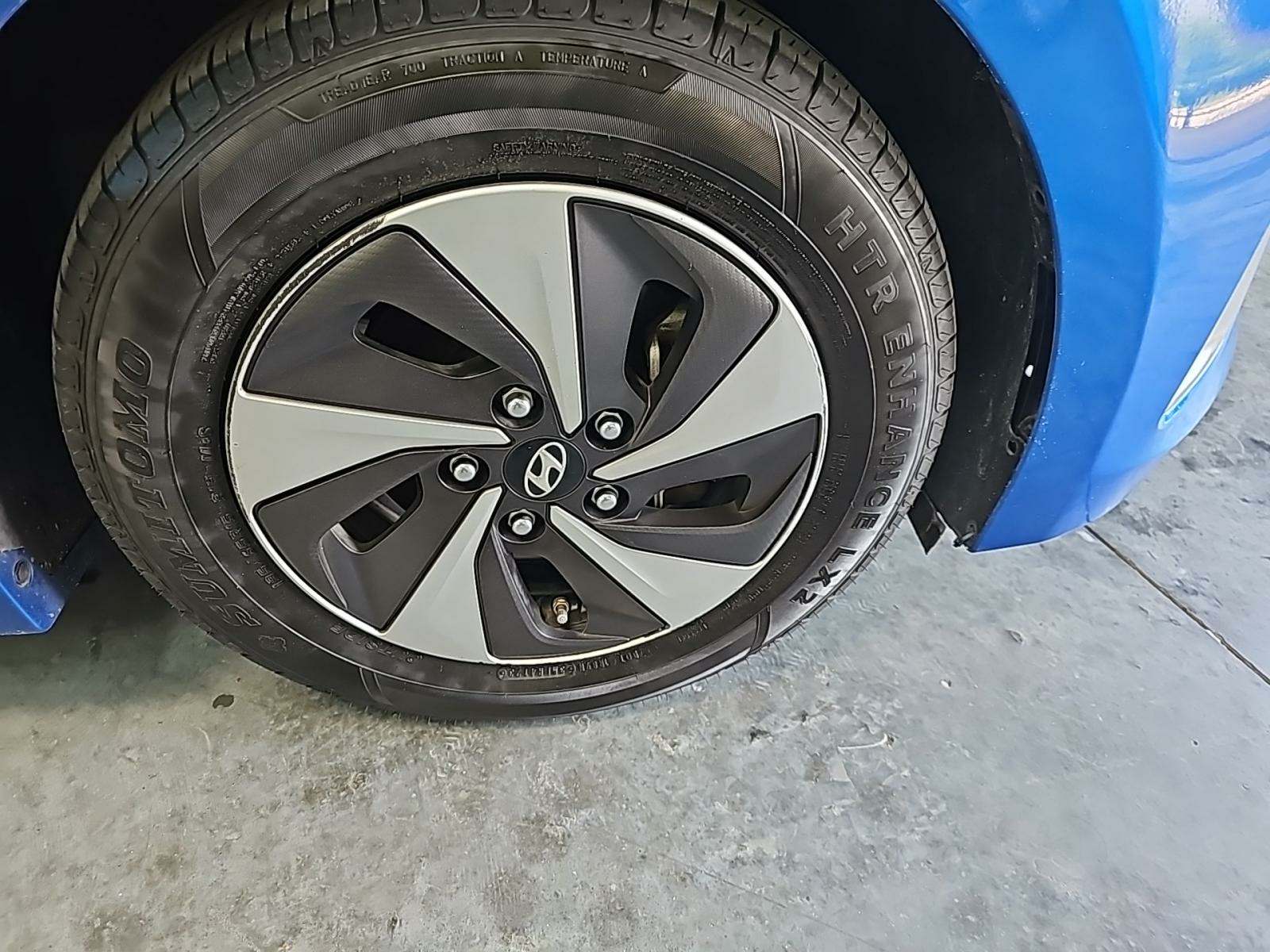 2017 Hyundai Ioniq Hybrid SEL FWD