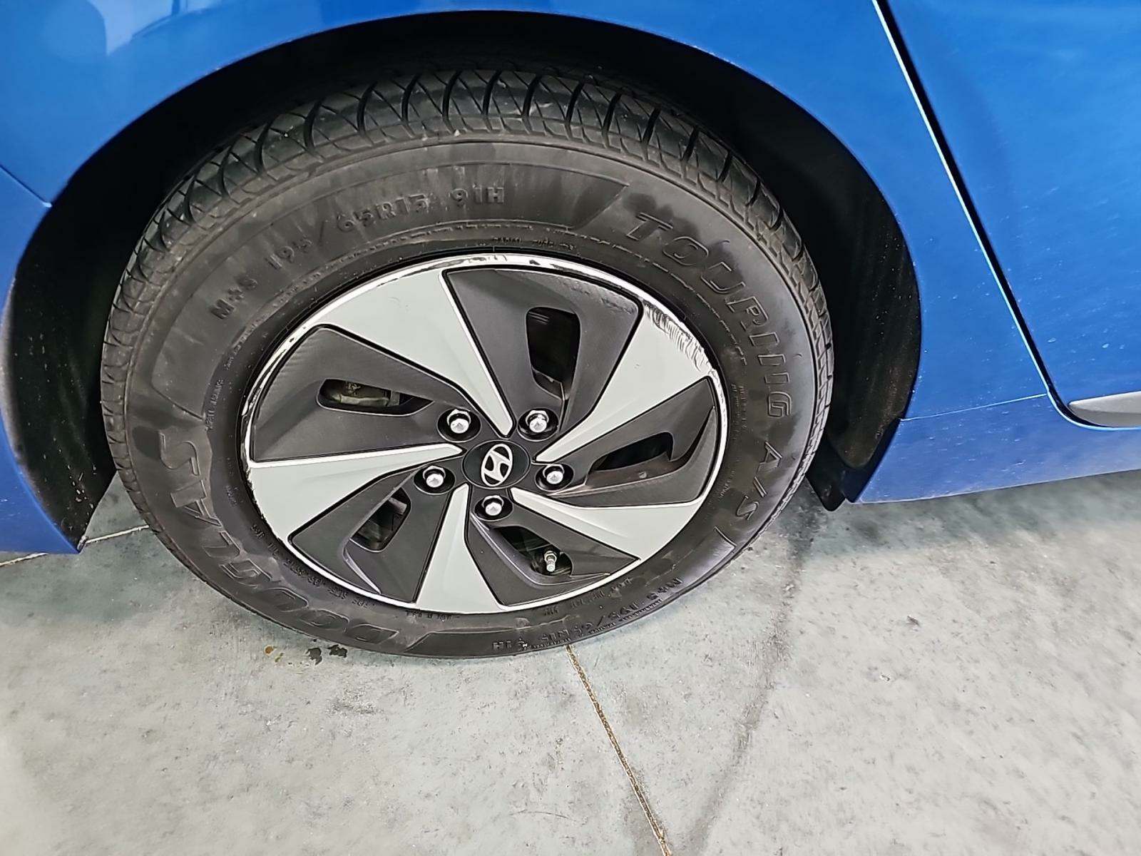 2017 Hyundai Ioniq Hybrid SEL FWD