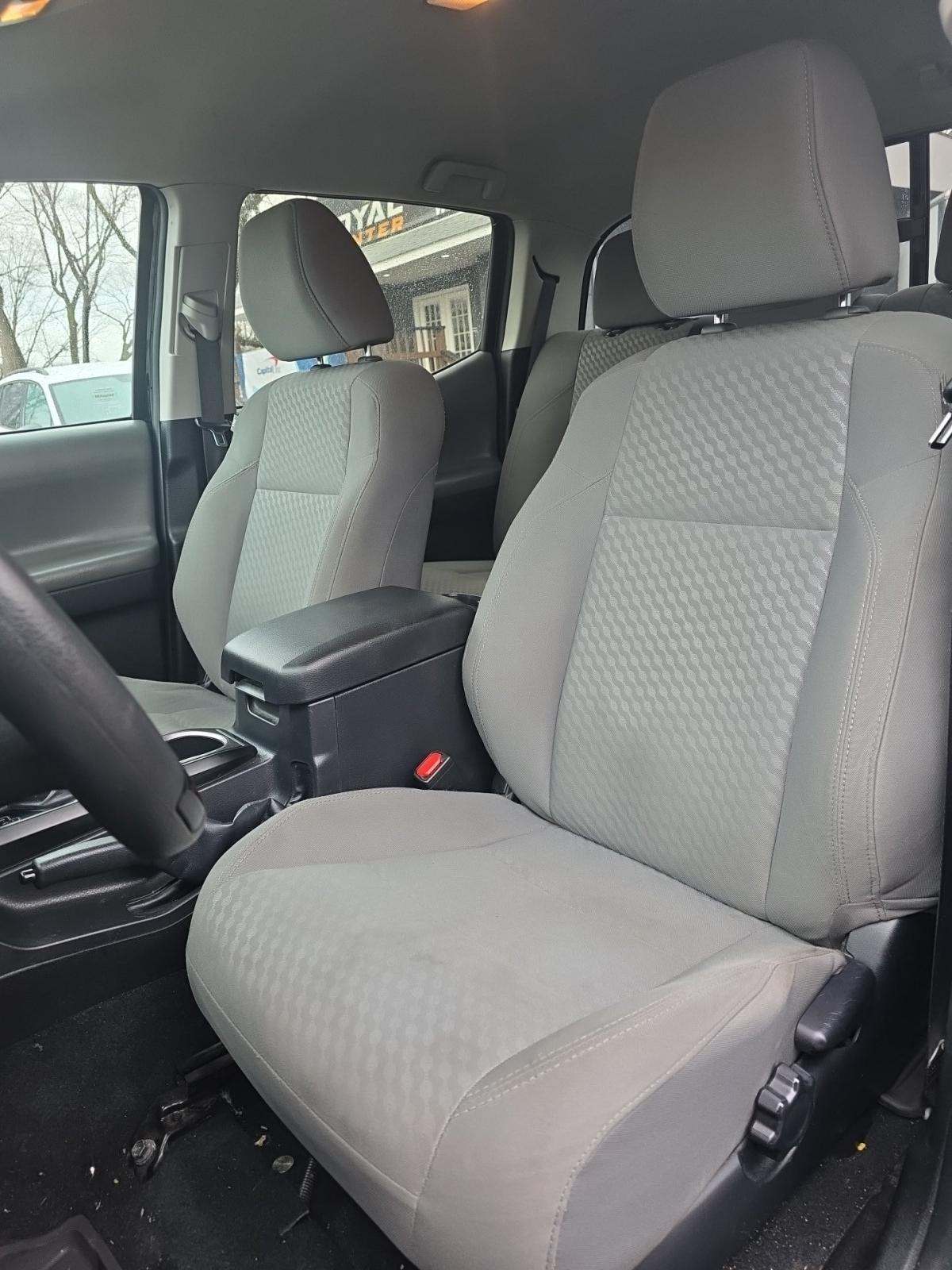 2022 Toyota Tacoma SR RWD