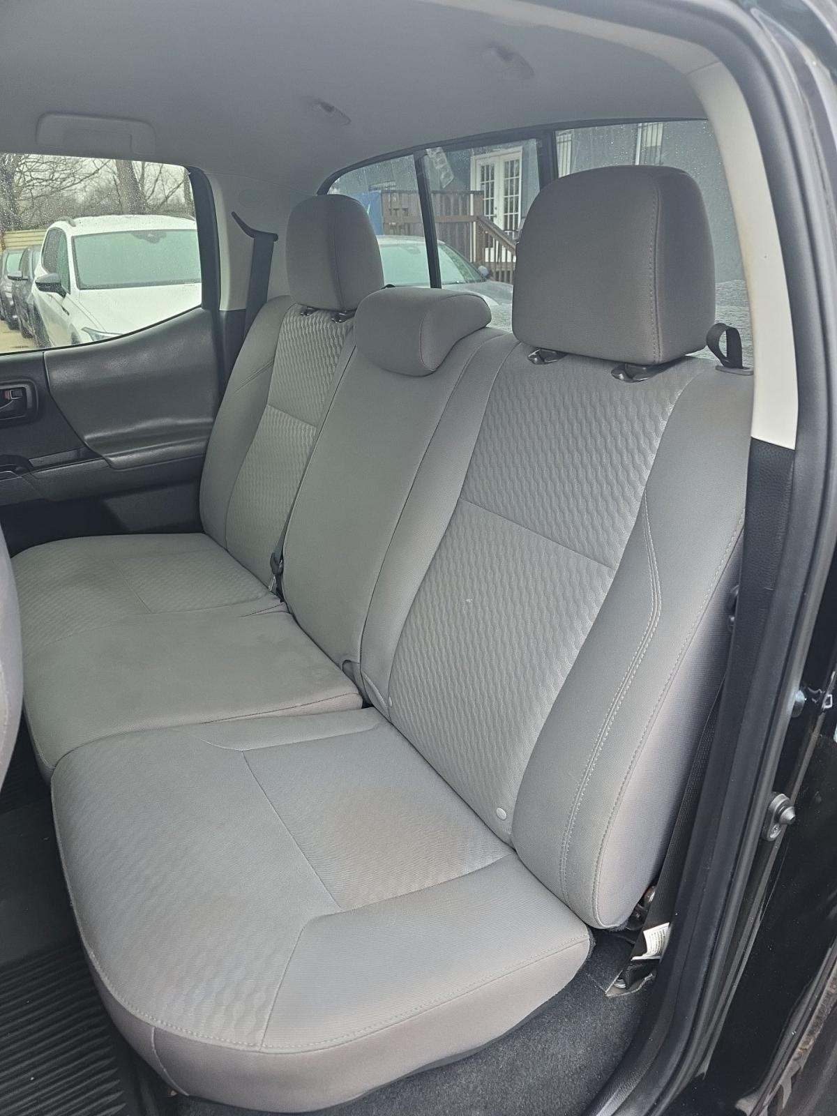 2022 Toyota Tacoma SR RWD