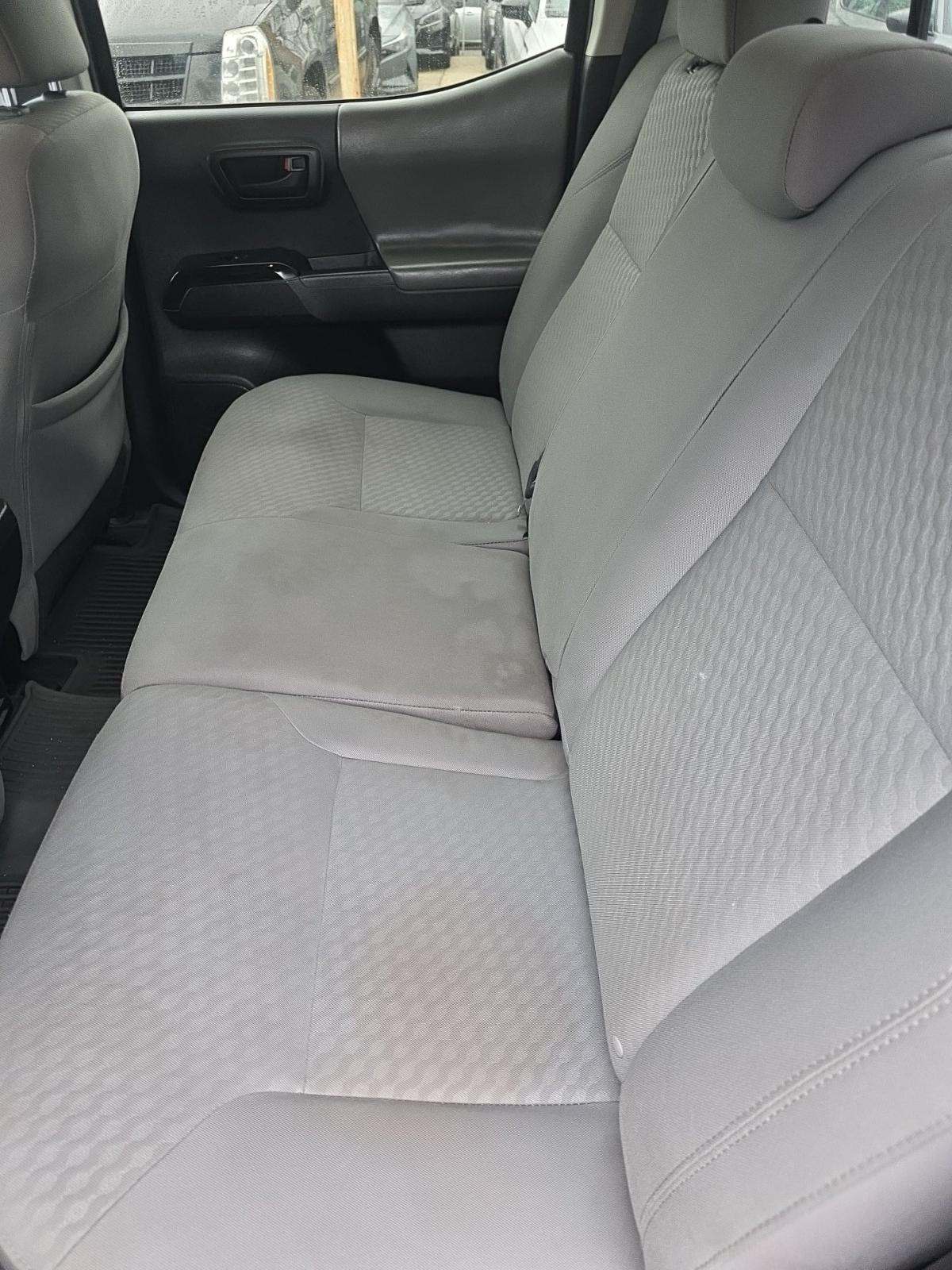 2022 Toyota Tacoma SR RWD