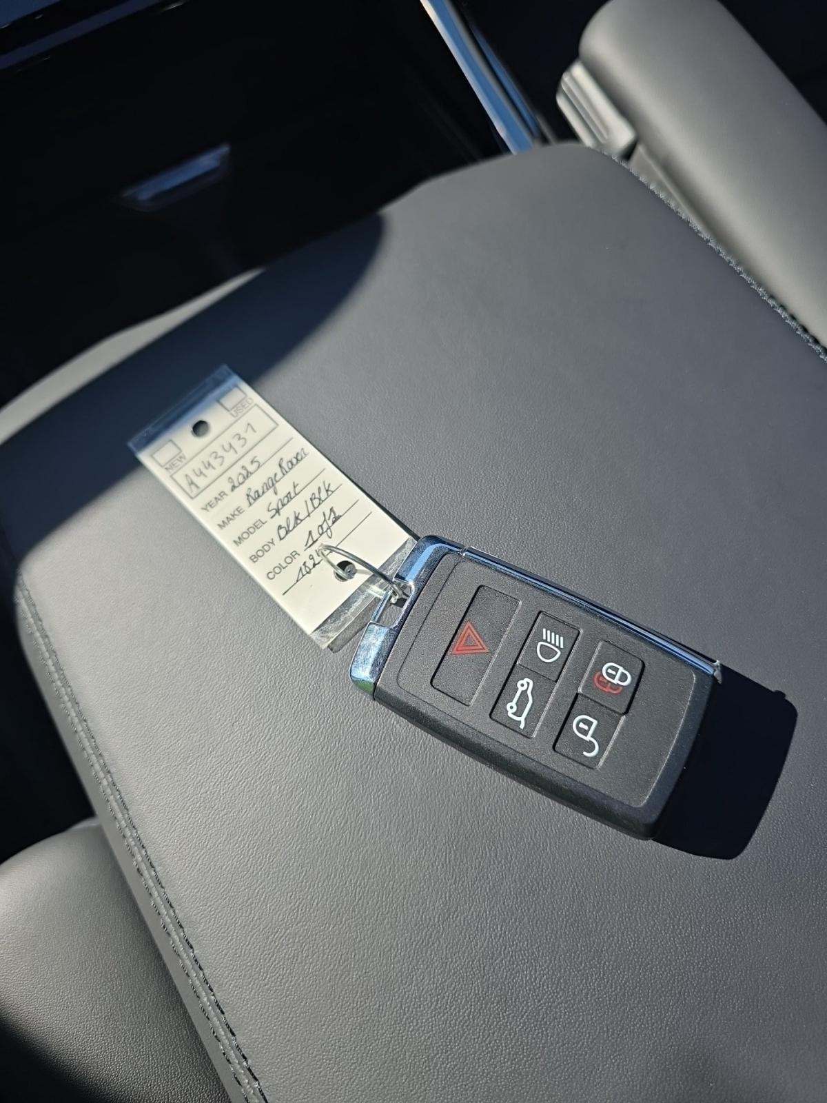 2025 Land Rover Range Rover Sport SE AWD