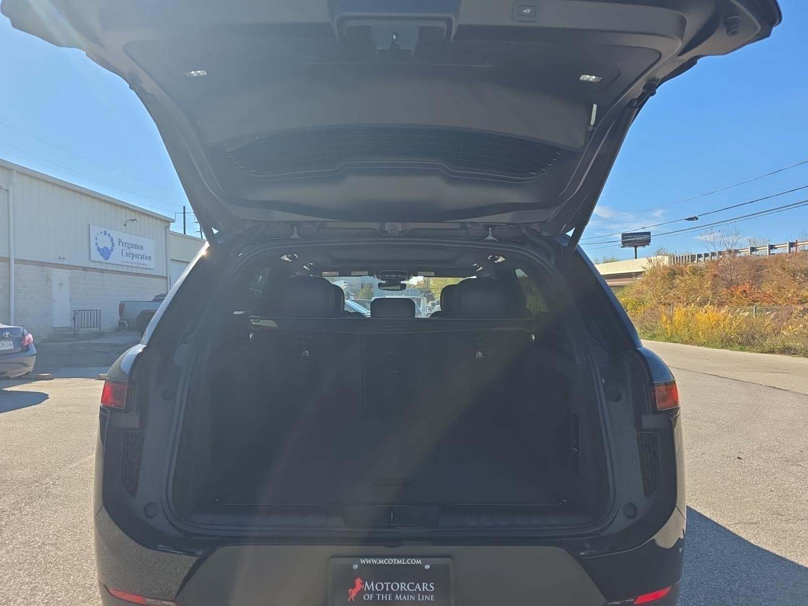 2025 Land Rover Range Rover Sport SE AWD