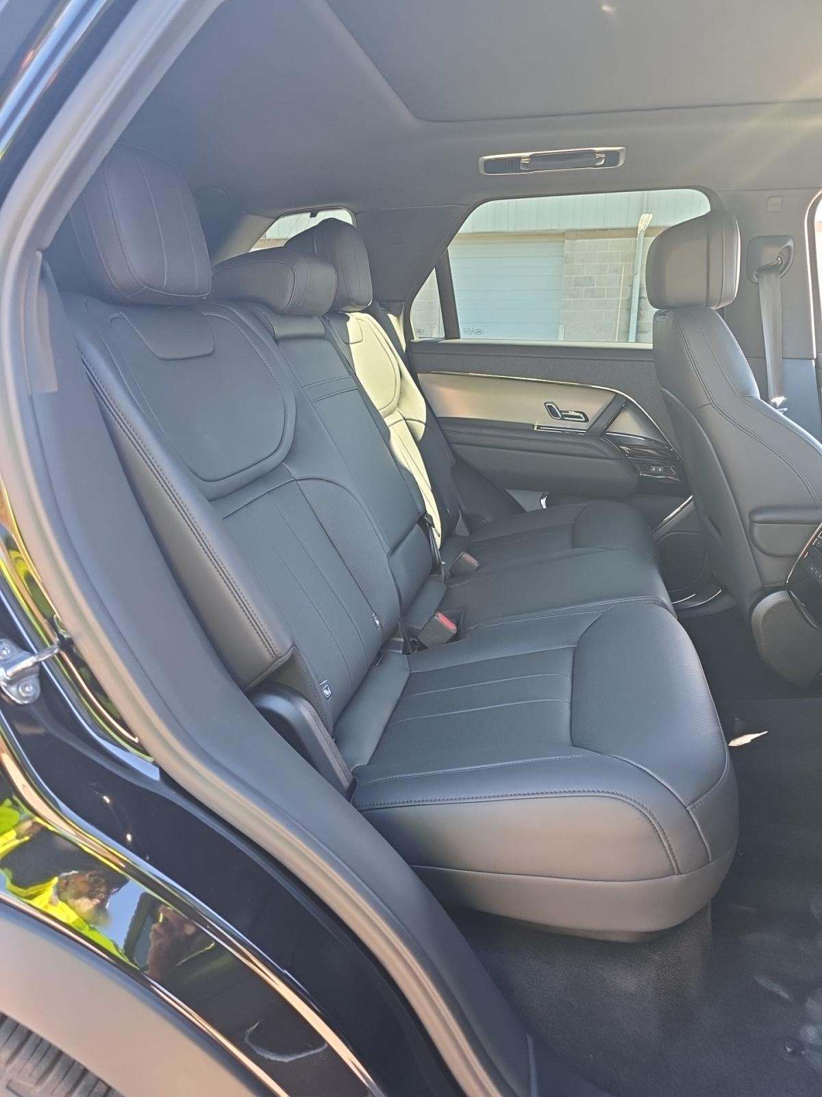 2025 Land Rover Range Rover Sport SE AWD