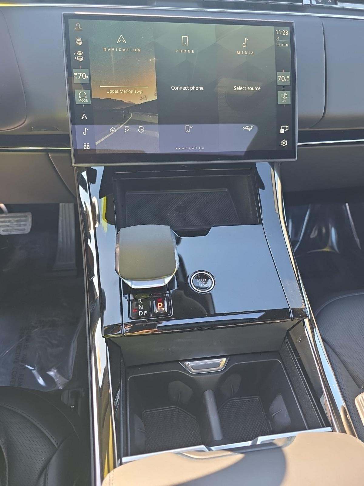 2025 Land Rover Range Rover Sport SE AWD