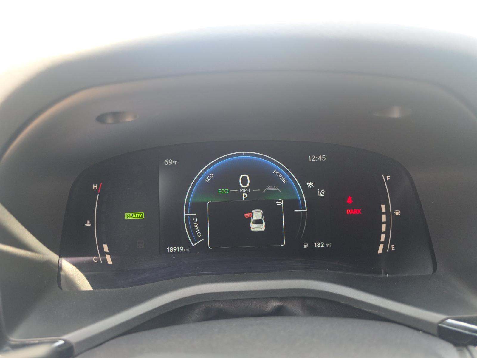 2025 Toyota Camry SE FWD