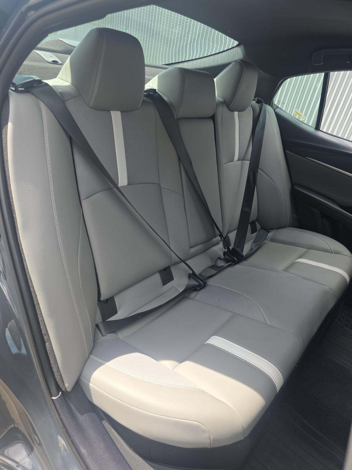 2025 Toyota Camry SE FWD