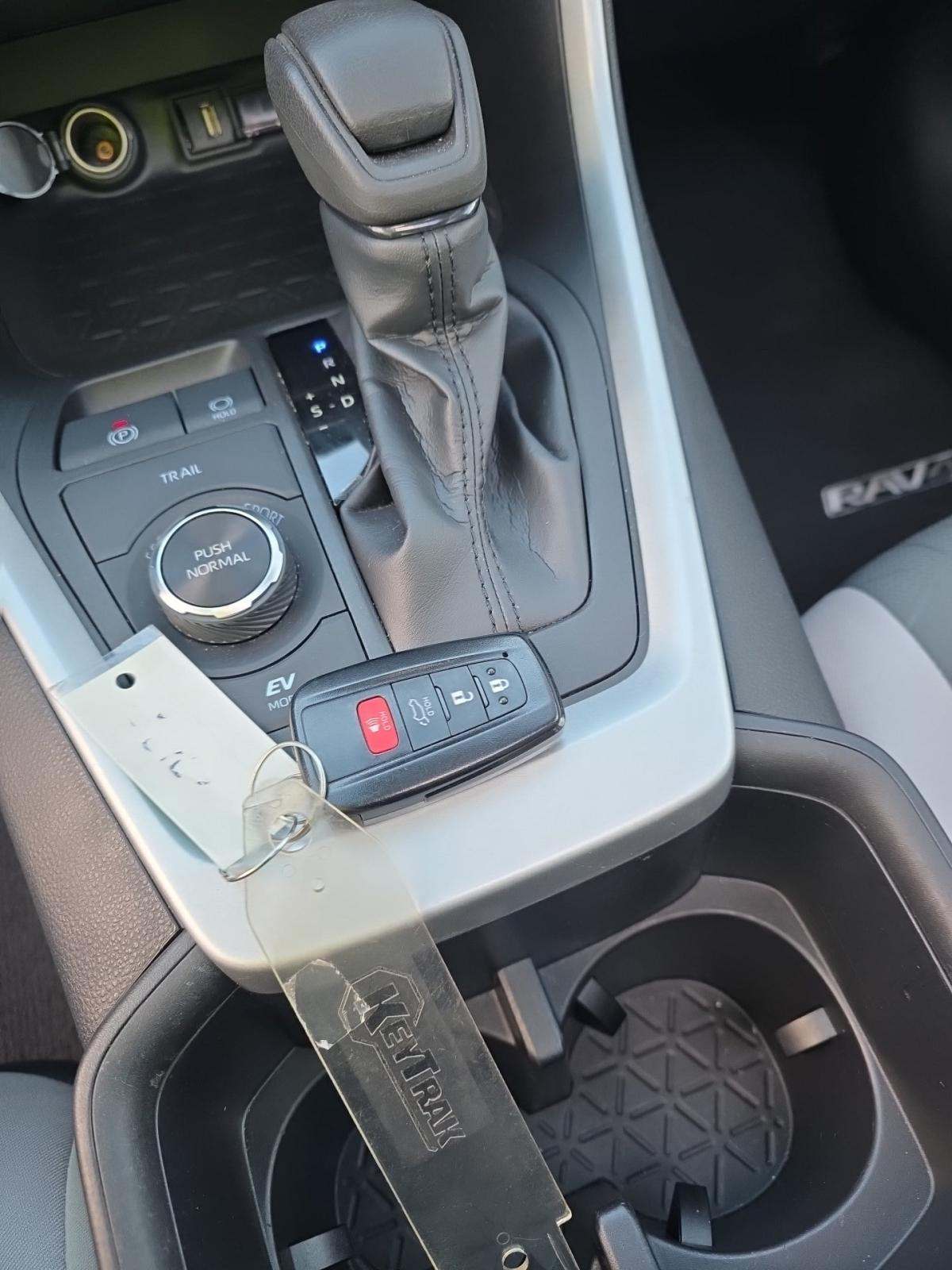 2022 Toyota RAV4 Hybrid XLE AWD