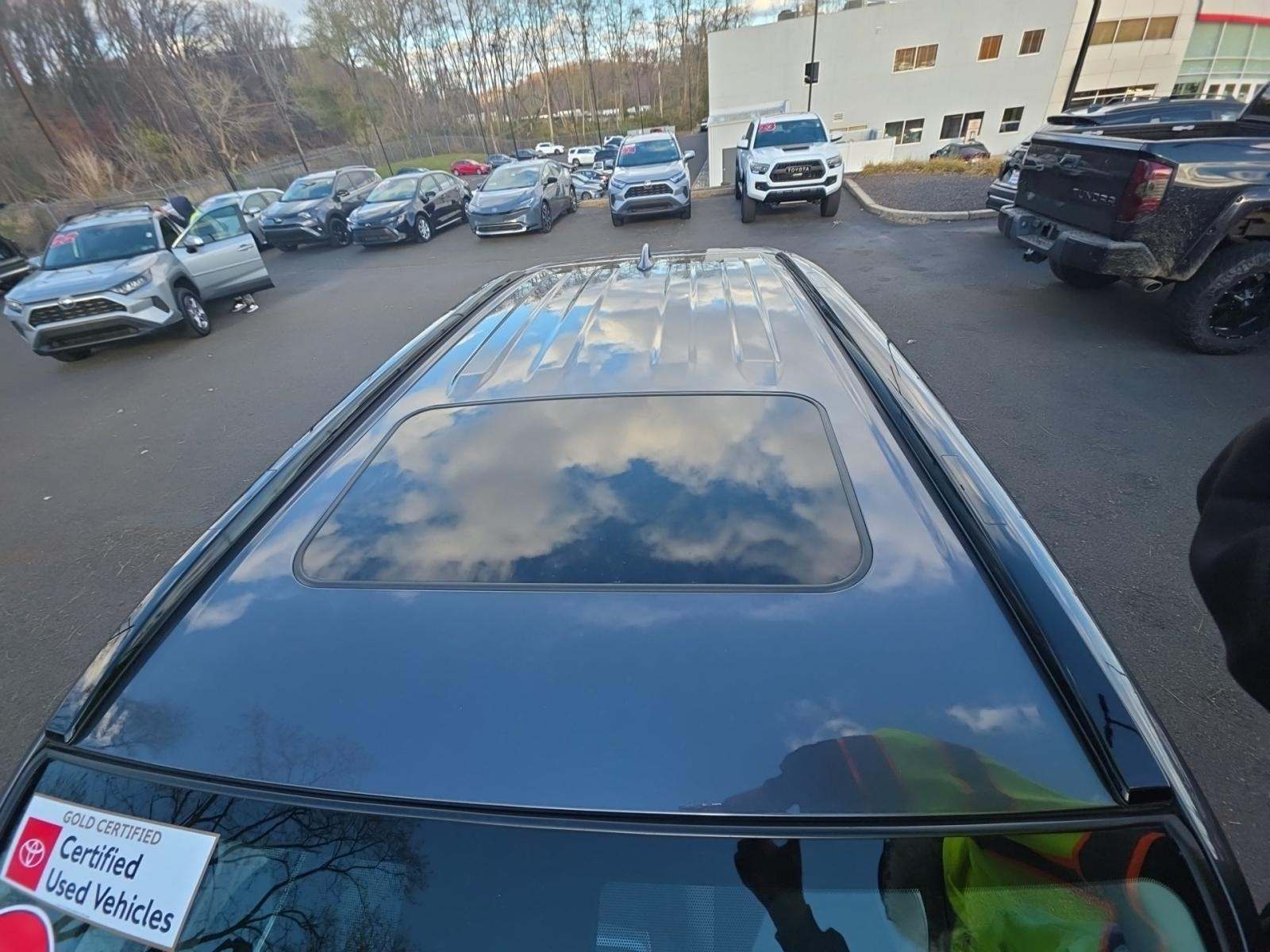 2022 Toyota RAV4 Hybrid XLE AWD